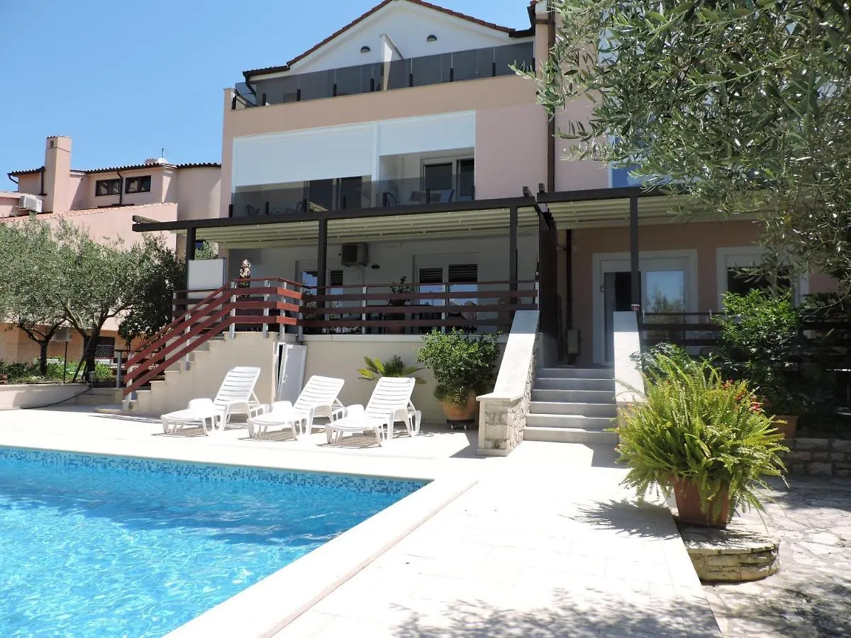 Apartment Apartman IV Vodnjan